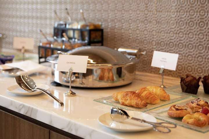 Breakfast area