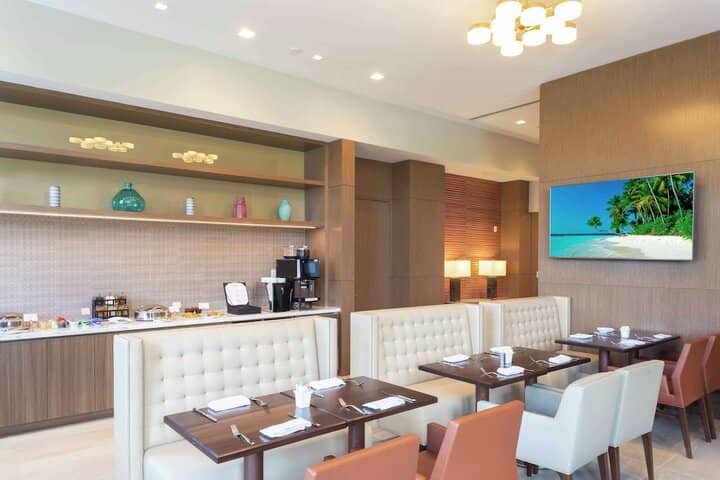Breakfast area